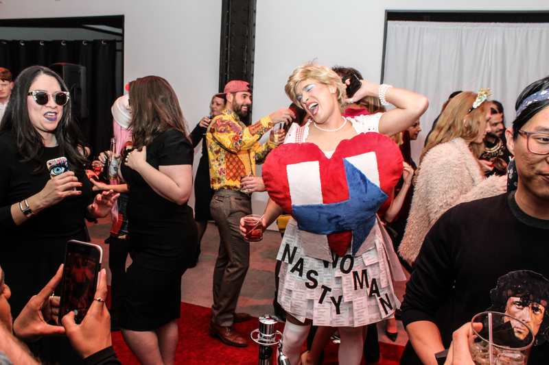Illustration for article titled A BIZARRE HOLIDAY PARTY